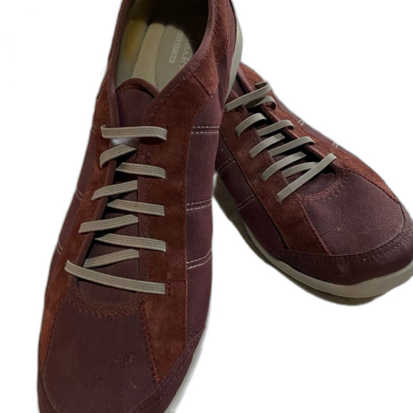 Clarks Burgundy and Gray Sneakers Classic Athletic Design Women’s size 12 Shoes - Picture 1 of 7